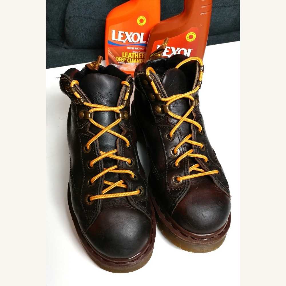 Dr Martens AirWair Hiking Boots US Size 7 Vtg MiE